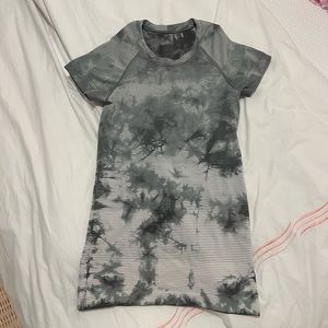 lululemon swiftly tech short sleeve in gray pattern